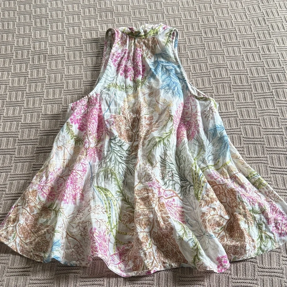 100% Linen Pilcro Floral V-Neck Sleeveless Top in Multi Colors - Picture 4 of 10